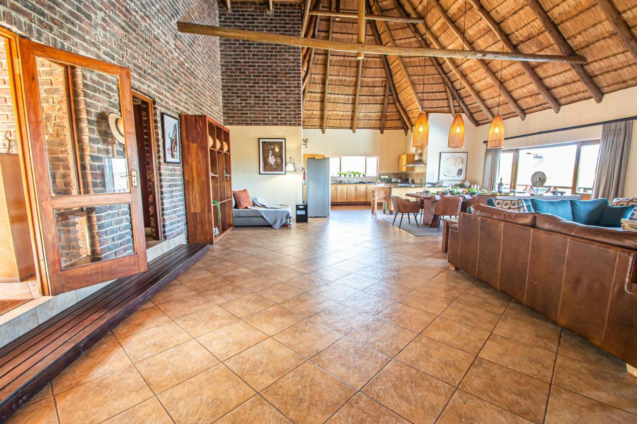 ดิงเวง ซาฟารี แคมป์ Villa The Waterberg Biosphere ภายนอก รูปภาพ