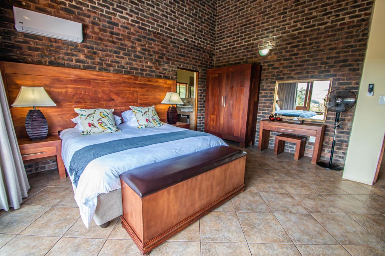 ดิงเวง ซาฟารี แคมป์ Villa The Waterberg Biosphere ภายนอก รูปภาพ