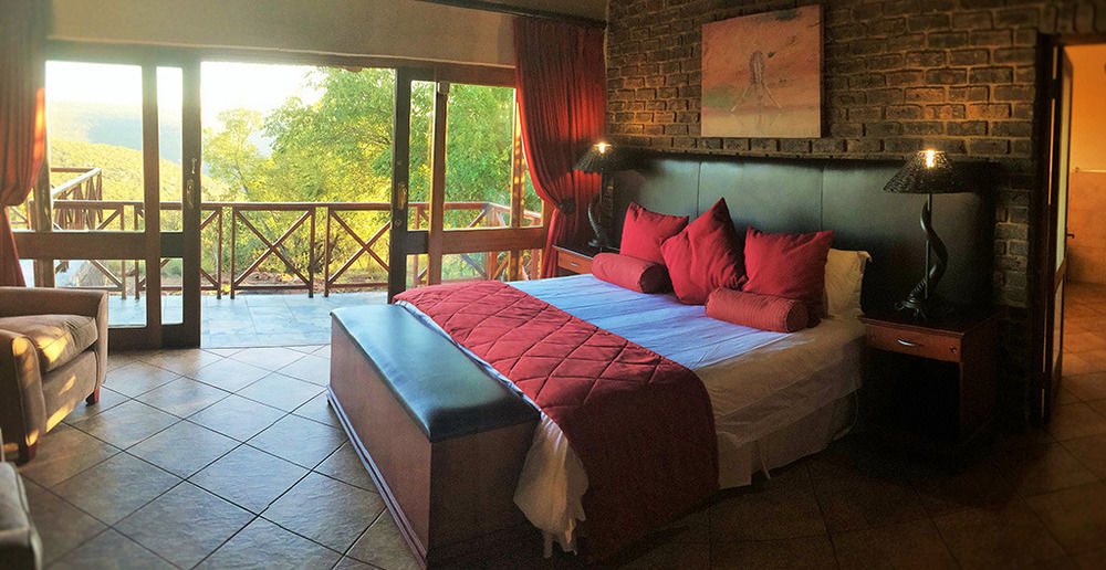 ดิงเวง ซาฟารี แคมป์ Villa The Waterberg Biosphere ภายนอก รูปภาพ